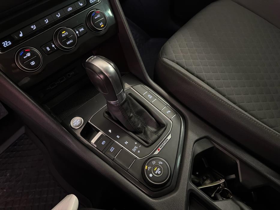 VOLKSWAGEN Tiguan 2019