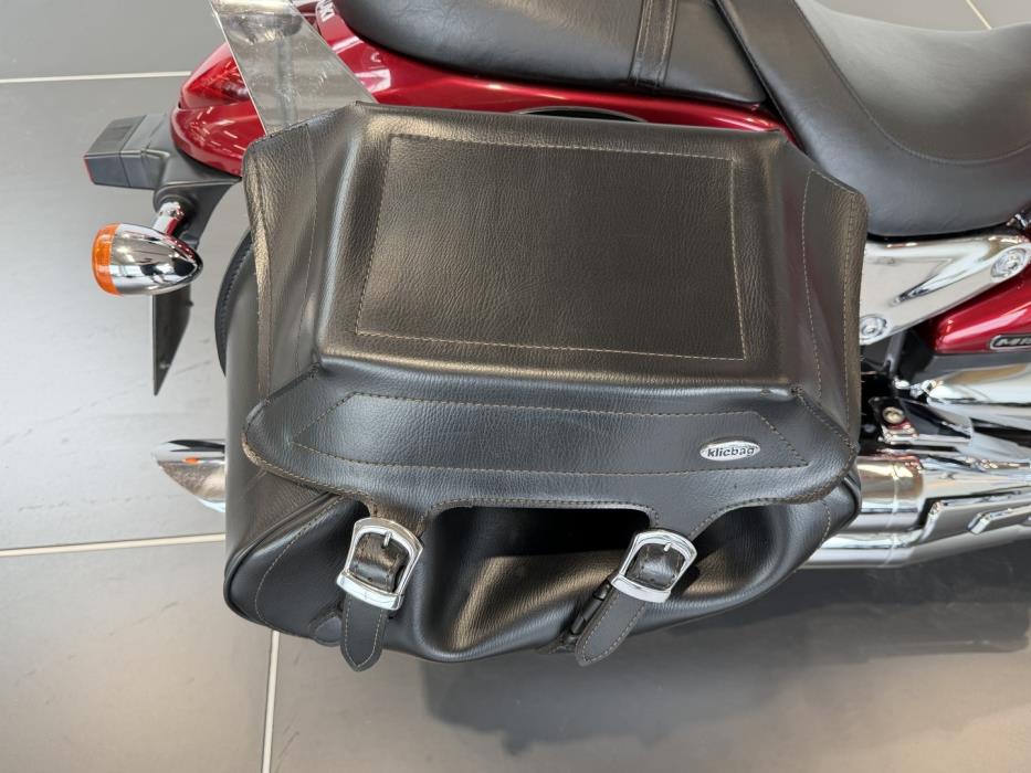 SUZUKI INTRUDER 2009