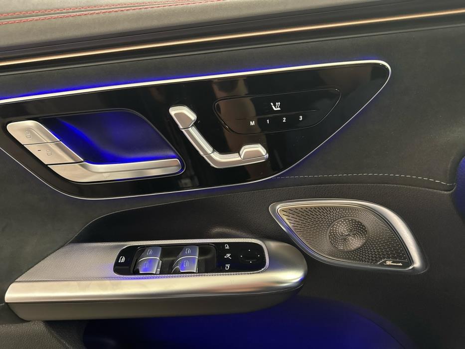 MERCEDES-BENZ EQE 2023