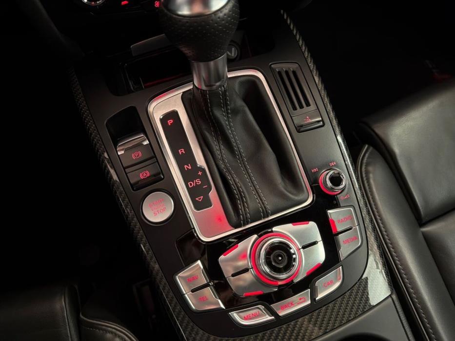 AUDI RS 5 2012