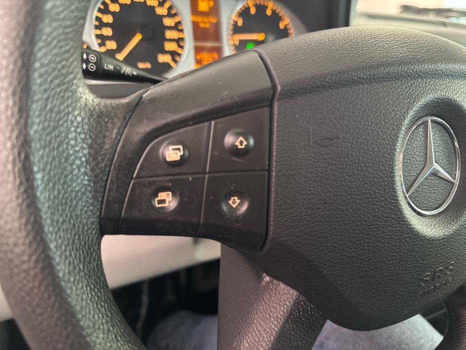 MERCEDES-BENZ B 2009