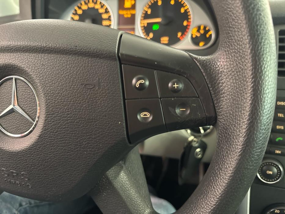 MERCEDES-BENZ B 2009