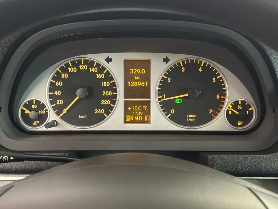 MERCEDES-BENZ B 2009