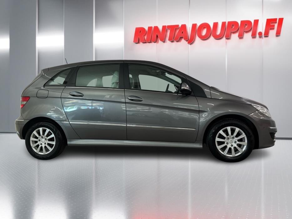 MERCEDES-BENZ B 2009