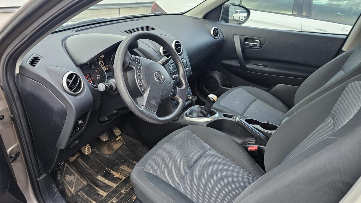 NISSAN Qashqai 2014
