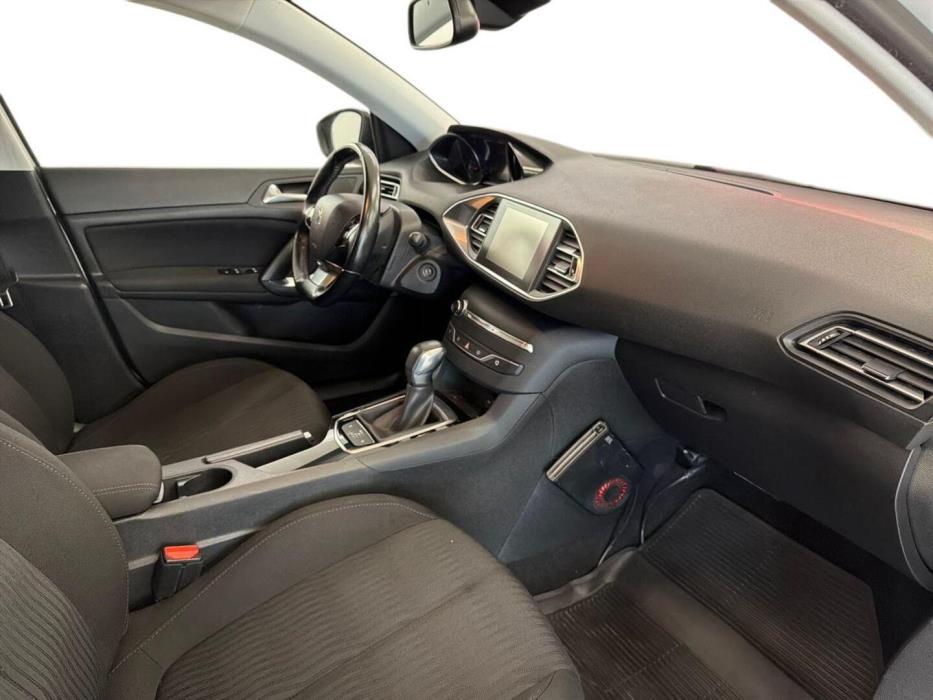PEUGEOT 308 2017