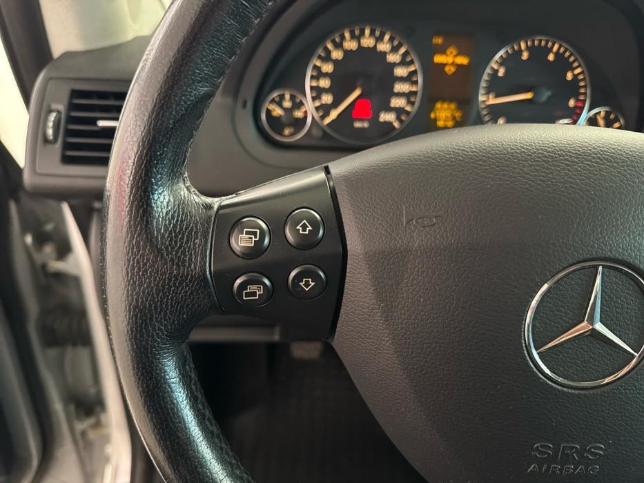 MERCEDES-BENZ A 2006