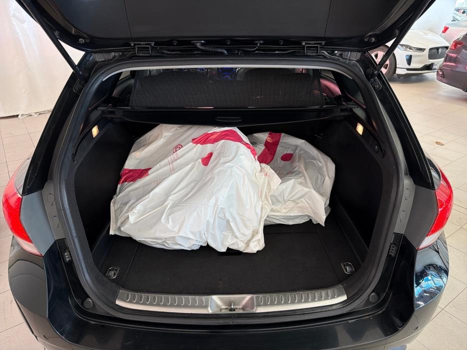 HYUNDAI i40 2012