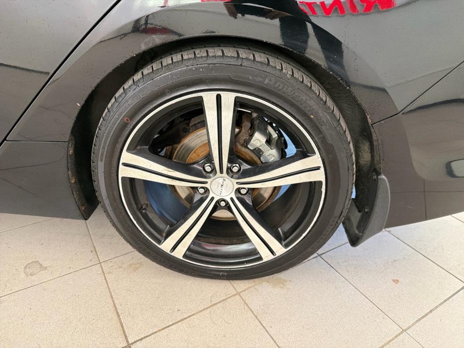 HYUNDAI i40 2012