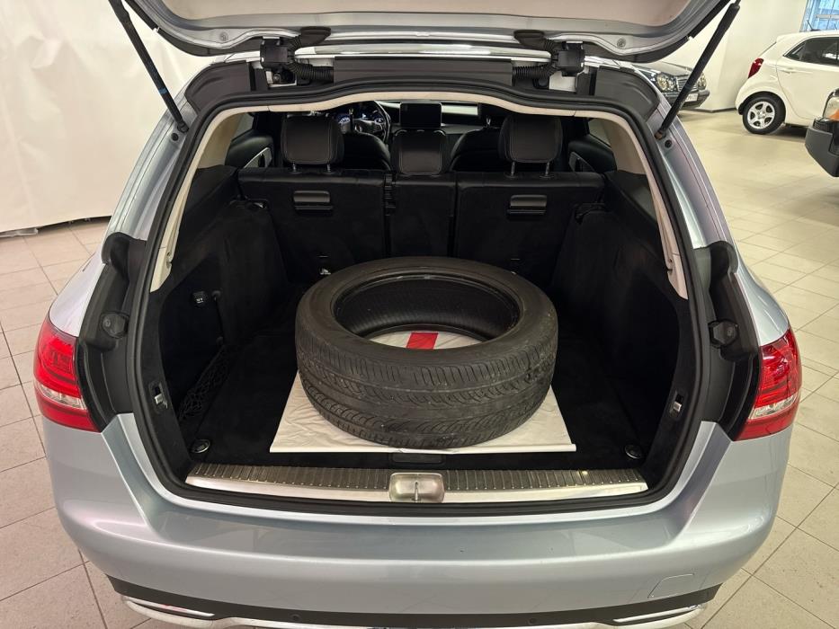 MERCEDES-BENZ C 2015