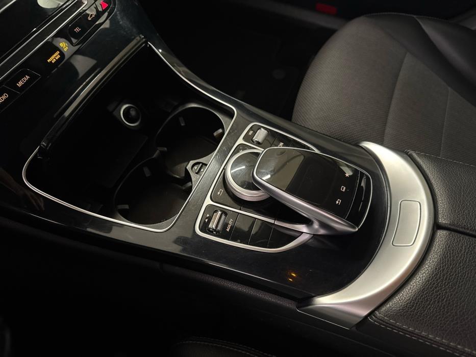 MERCEDES-BENZ C 2015