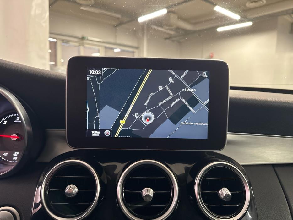 MERCEDES-BENZ C 2015