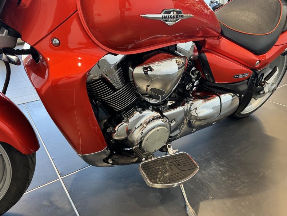 SUZUKI INTRUDER 2008