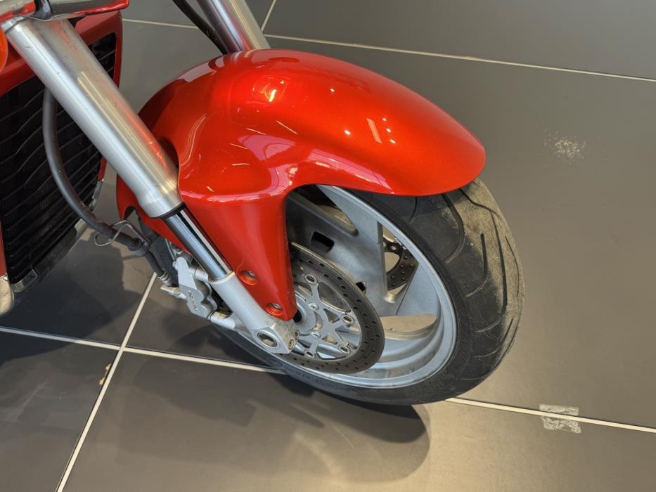 SUZUKI INTRUDER 2008