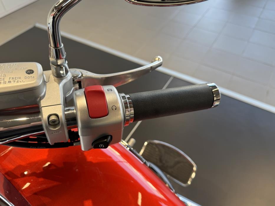 SUZUKI INTRUDER 2008