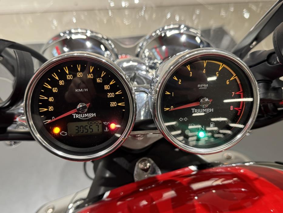 TRIUMPH ROCKET III 2007