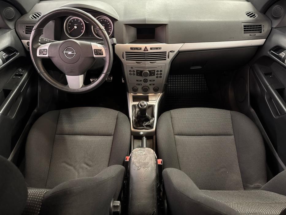 OPEL Astra 2006