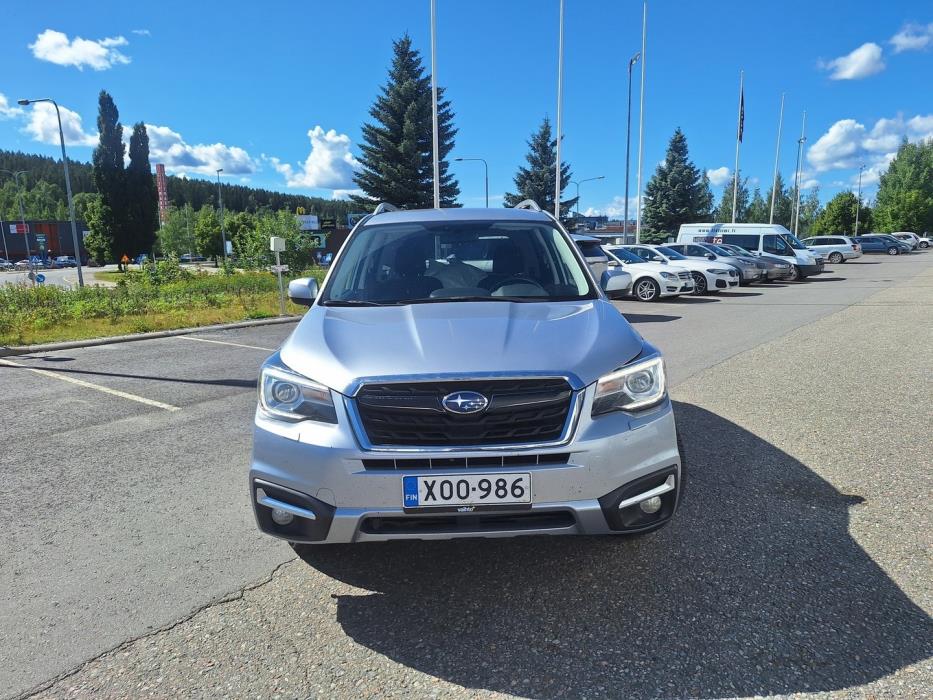 SUBARU Forester 2018