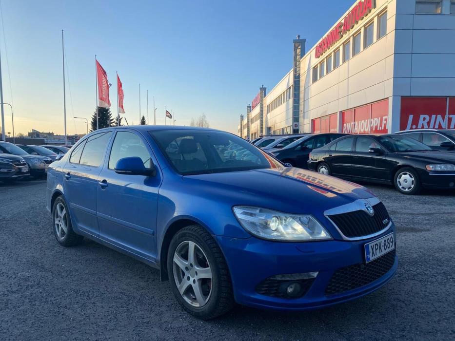 SKODA Octavia 2011