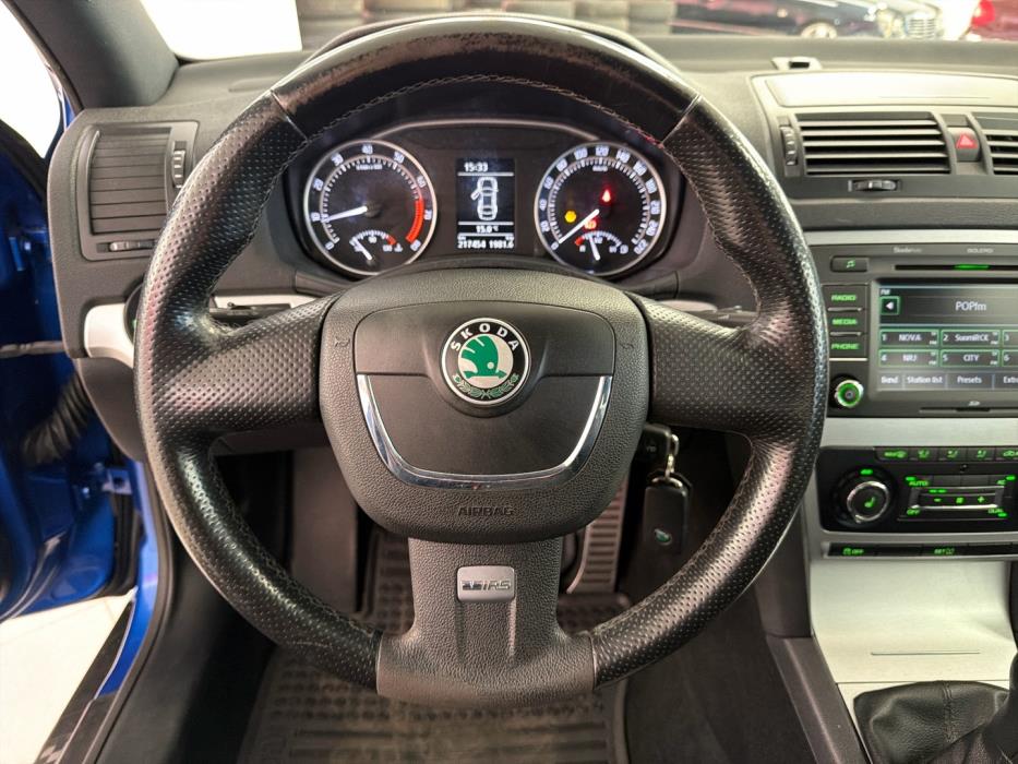 SKODA Octavia 2011