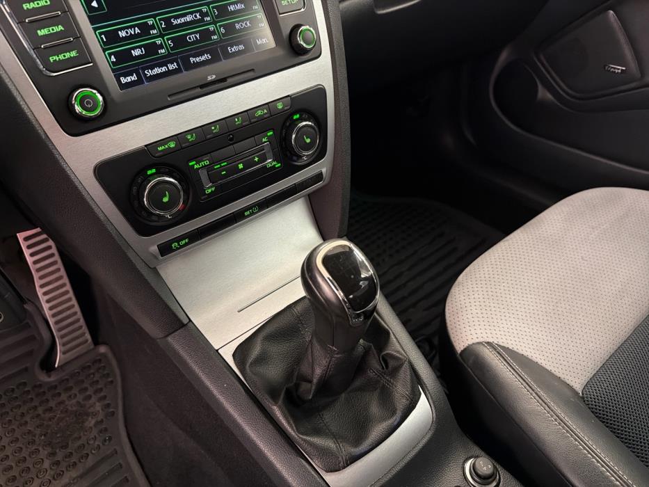 SKODA Octavia 2011