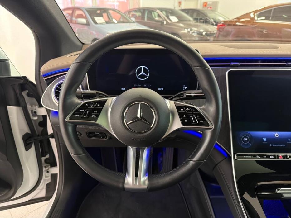 MERCEDES-BENZ EQE 2022