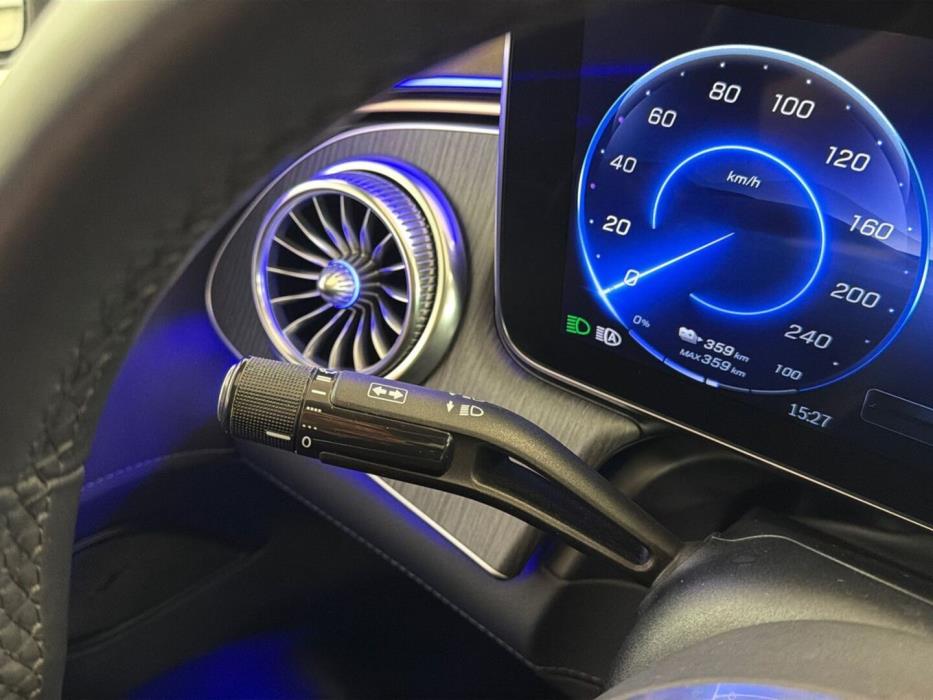 MERCEDES-BENZ EQE 2022