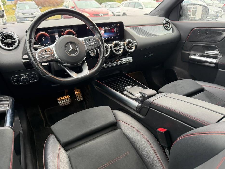 MERCEDES-BENZ GLA 2021