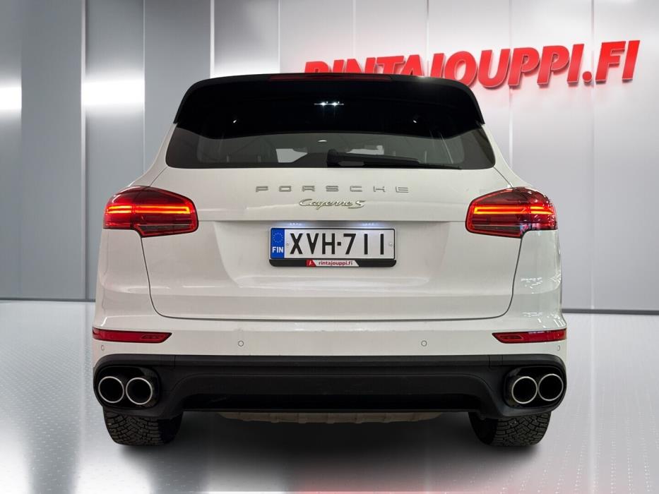 PORSCHE Cayenne 2015