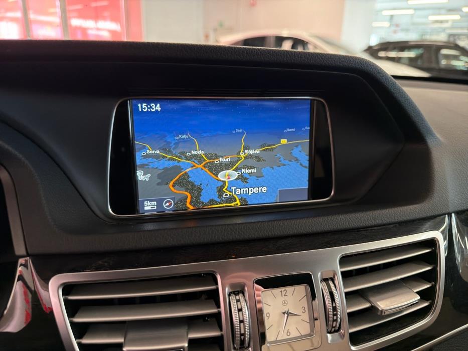MERCEDES-BENZ E 2014