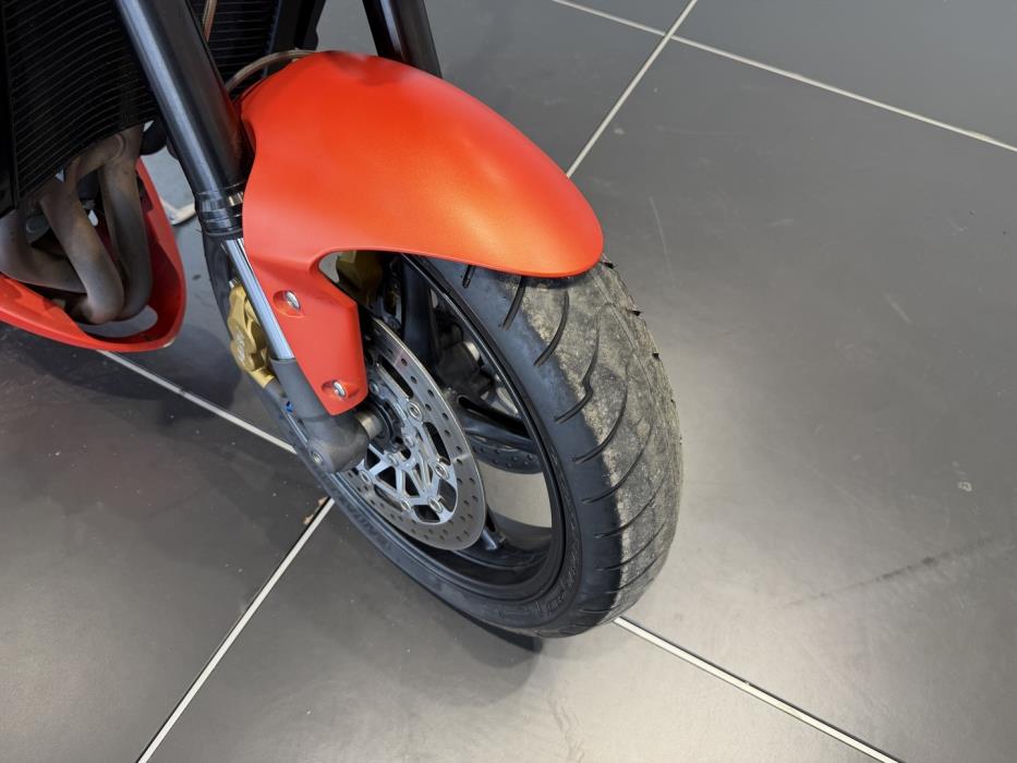 TRIUMPH STREET TRIPLE 2010