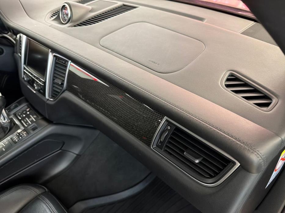 PORSCHE Macan 2015