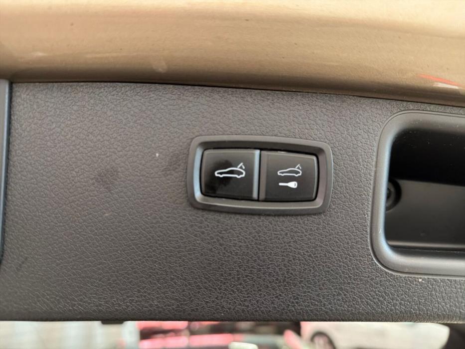 PORSCHE Macan 2015