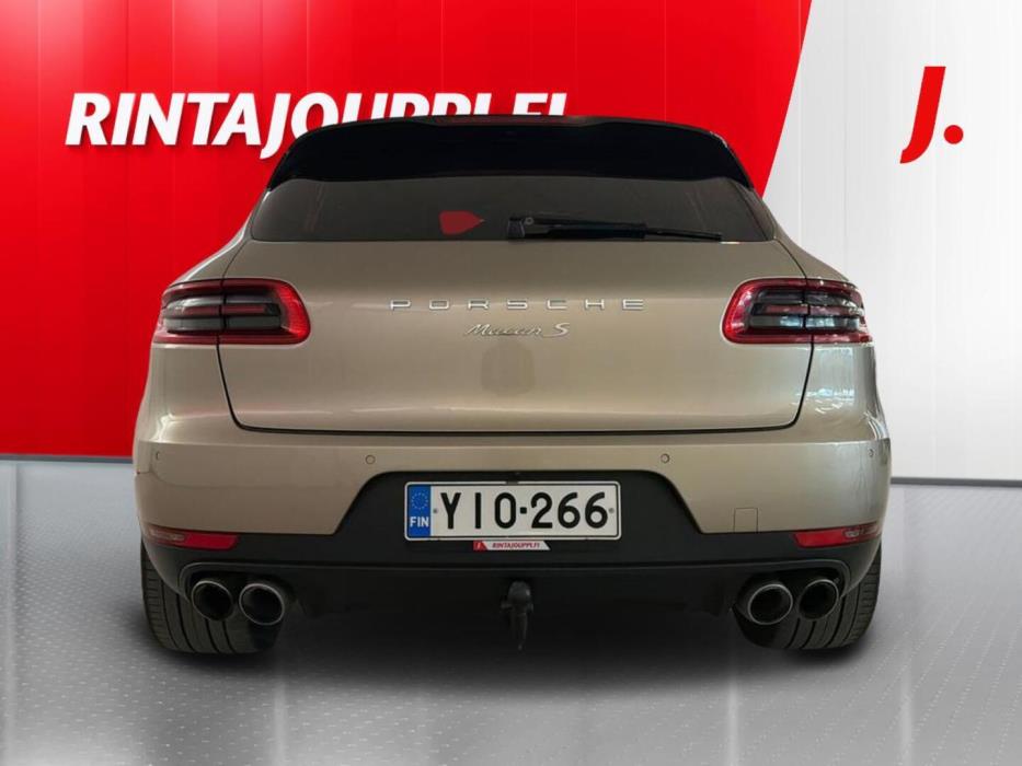 PORSCHE Macan 2015