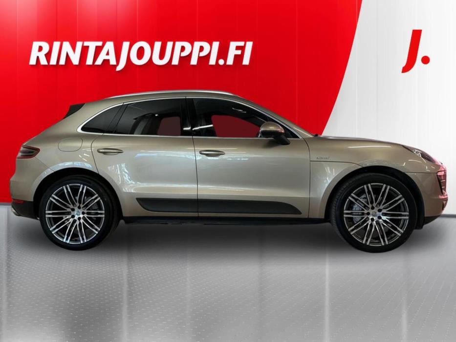 PORSCHE Macan 2015