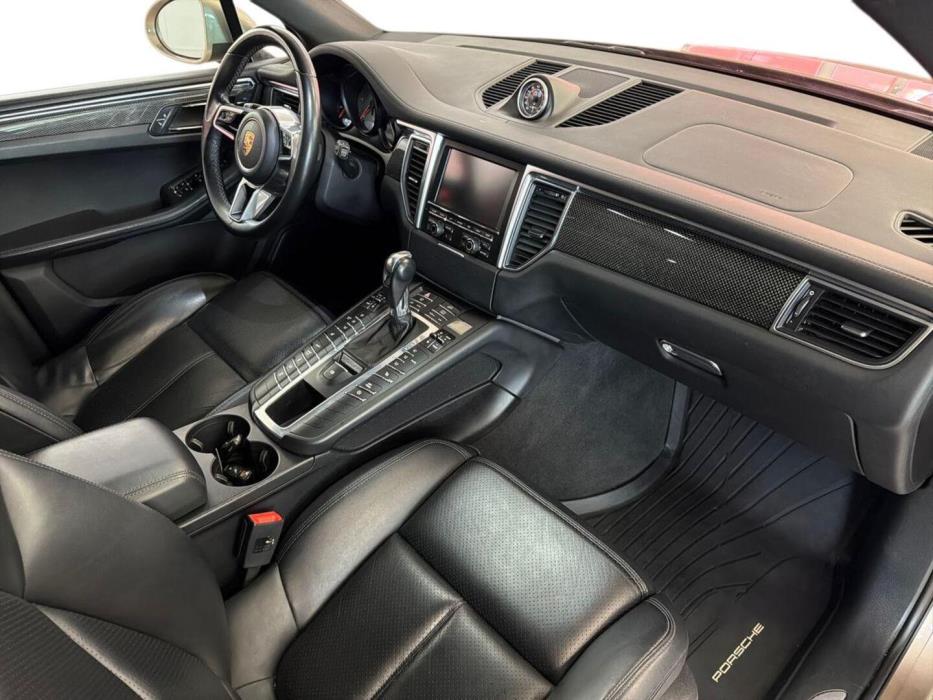 PORSCHE Macan 2015