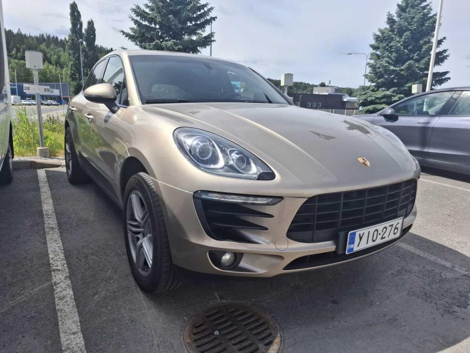 PORSCHE Macan 2014