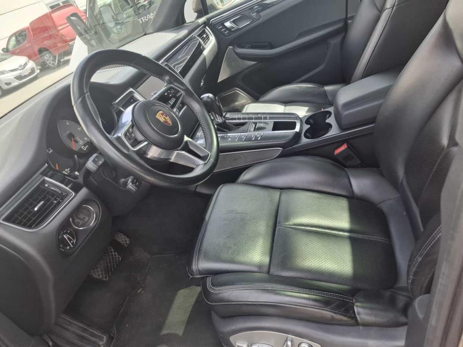 PORSCHE Macan 2014