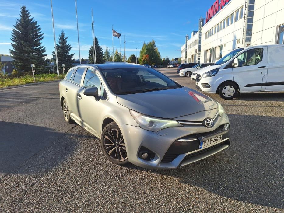 TOYOTA Avensis 2016