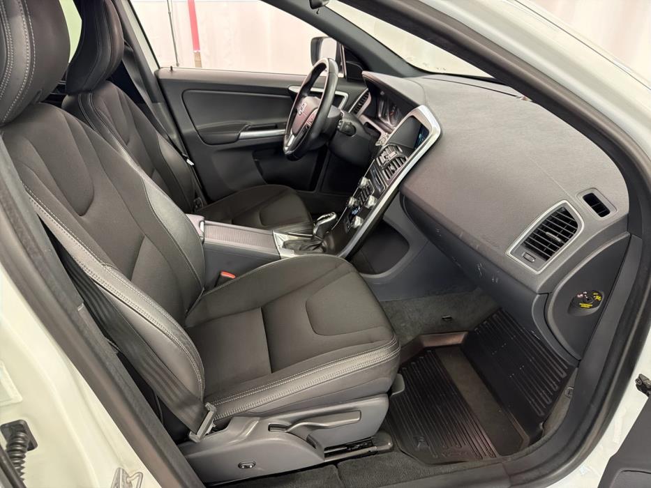 VOLVO XC60 2016
