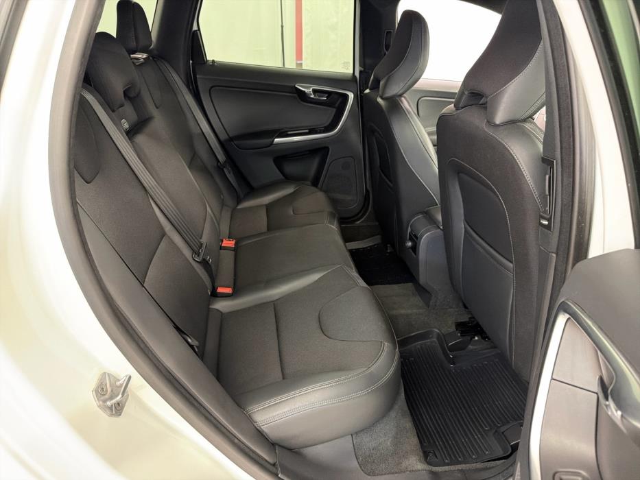 VOLVO XC60 2016