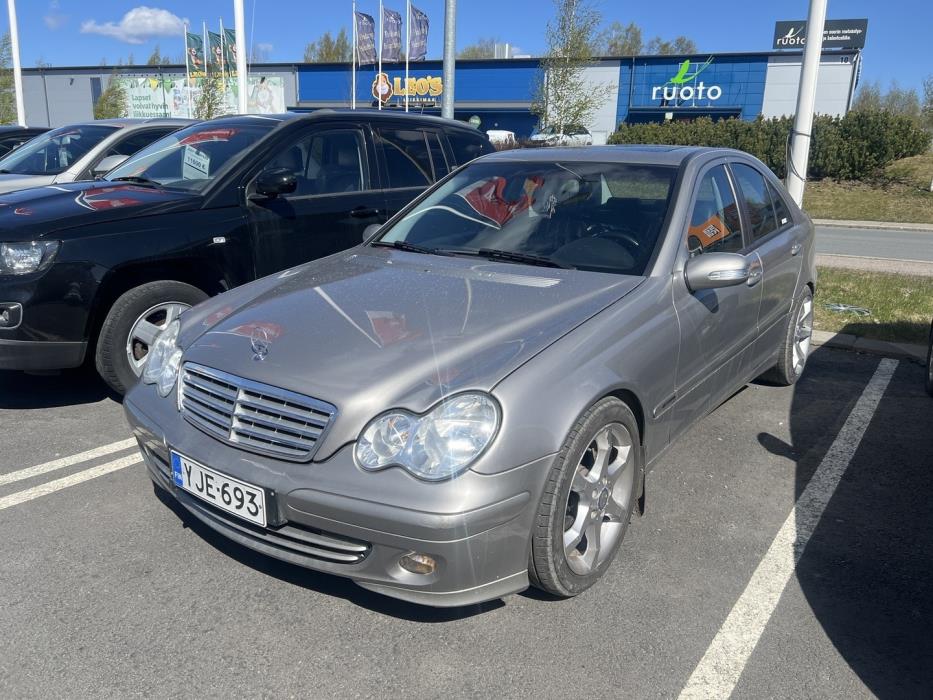 MERCEDES-BENZ C 2006