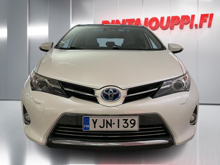 TOYOTA Auris 2013