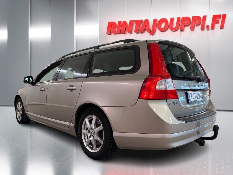VOLVO V70 2008