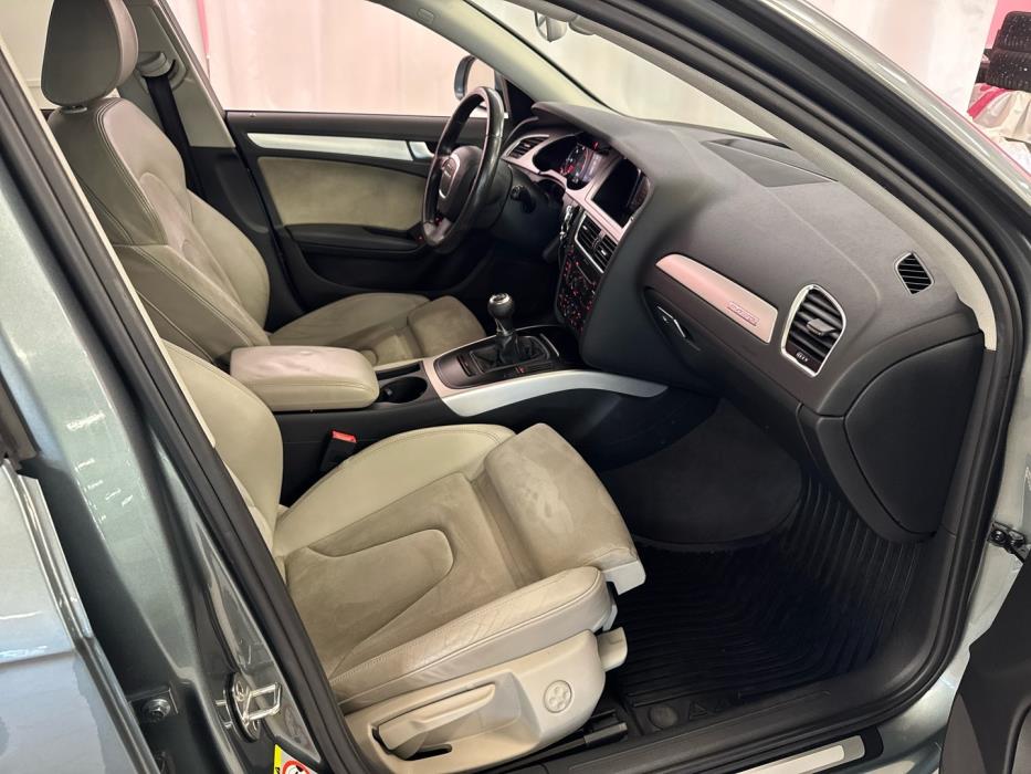 AUDI A4 allroad quattro 2010