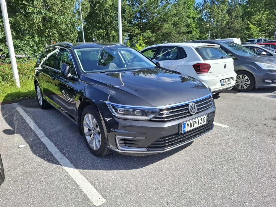 VOLKSWAGEN Passat 2018