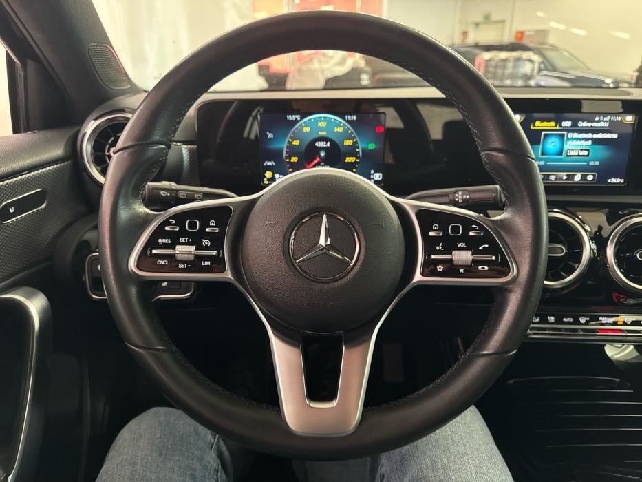MERCEDES-BENZ A 2019