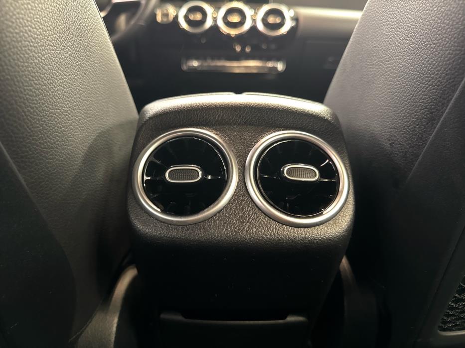 MERCEDES-BENZ A 2019