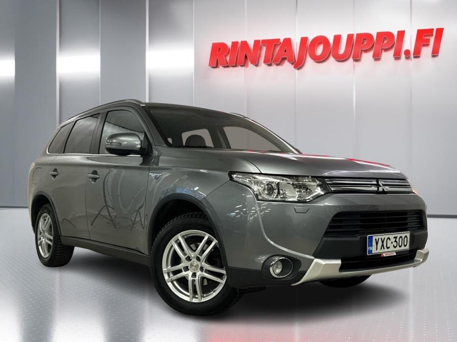 MITSUBISHI Outlander PHEV 2015