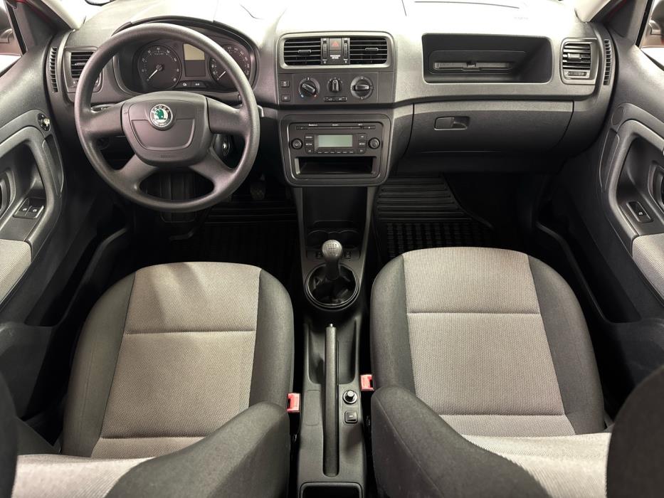 SKODA Fabia 2011
